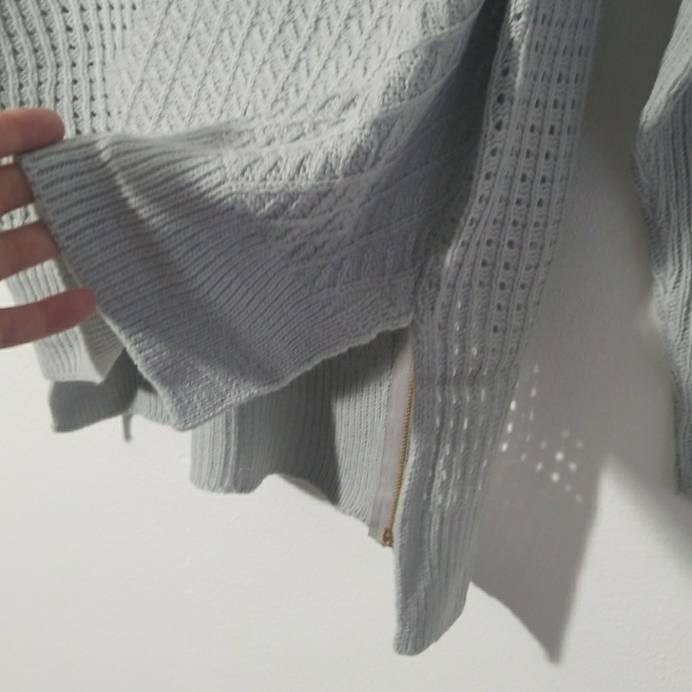Cozy Batwing Knitted Sweater w/size Zipper - Picture 7 of 7